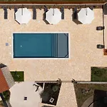 5 Bedroom Amazing In Holiday home