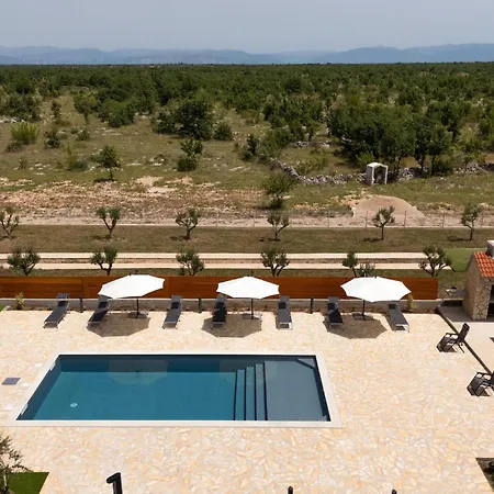 5 Bedroom Amazing In * Bogatić