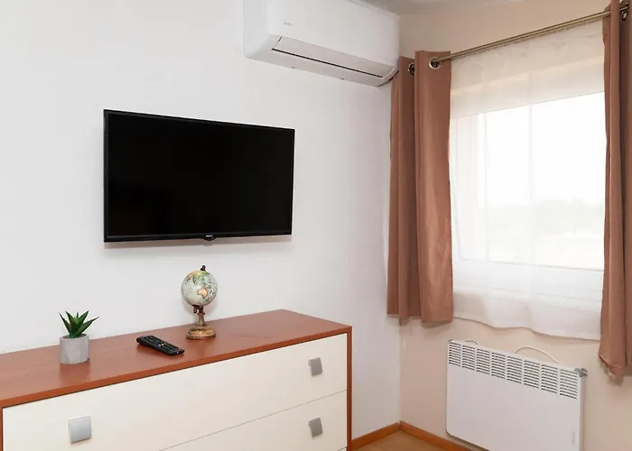 Сasa de vacaciones 5 Bedroom Amazing In