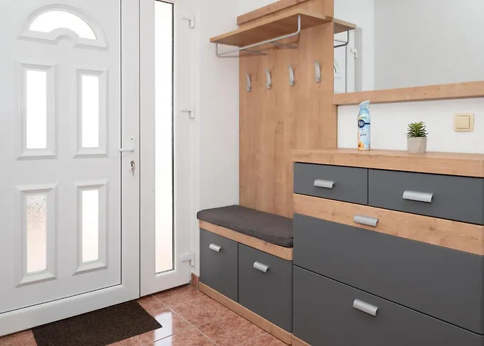 5 Bedroom Amazing In * Bogatić